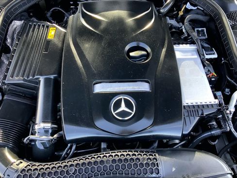 Used 2018 Mercedes-Benz C 300 Sedan image 30