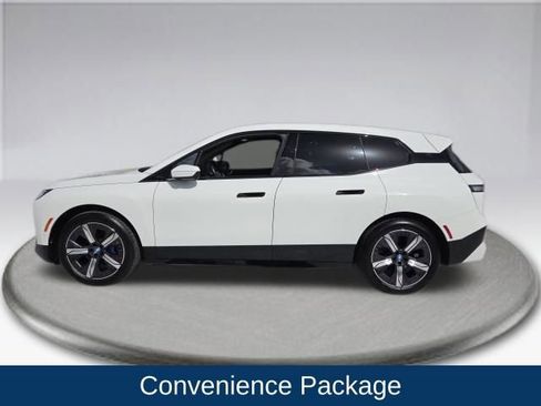 Used 2025 BMW iX xDrive50 w/ Sport Package image 17