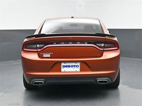 Used 2020 Dodge Charger SXT image 7