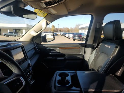 Used 2021 RAM 1500 Laramie AWD/4WD image 26