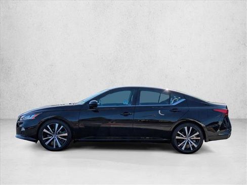 Used 2020 Nissan Altima 2.5 SR FWD image 9