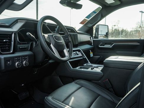 New 2026 GMC Sierra 2500 Denali w/ Denali Reserve Package image 16