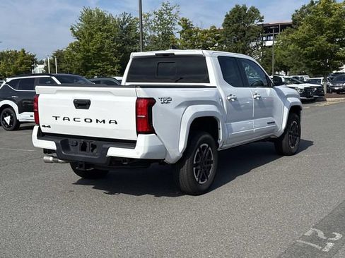 Used 2024 Toyota Tacoma TRD Sport w/ TRD Sport Upgrade Package AWD/4WD image 2