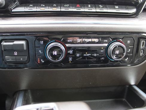 Used 2022 Chevrolet Silverado 1500 LTZ image 20