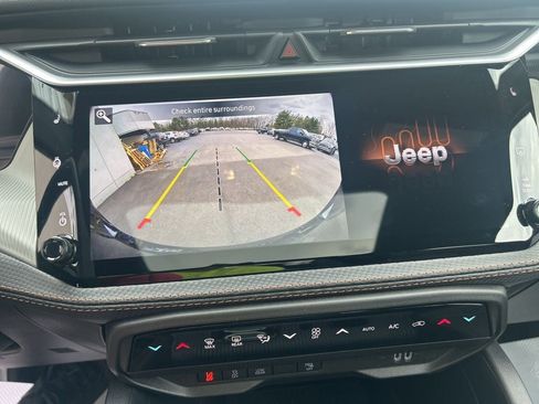 New 2026 Jeep Cherokee Limited AWD/4WD image 15