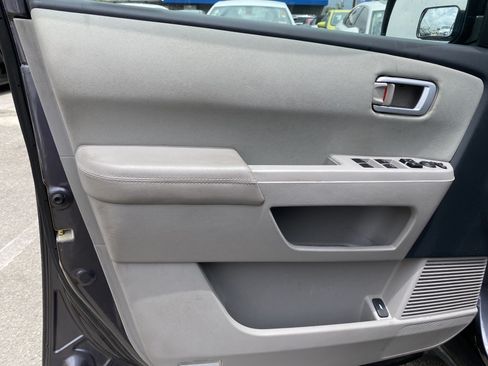 Used 2015 Honda Pilot LX image 13