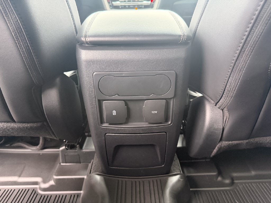 Used 2024 Ford Explorer XLT w/ Equipment Group 202A AWD/4WD image 39