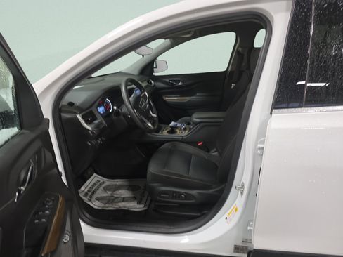 Used 2023 GMC Acadia SLE w/ Driver Convenience Package image 10