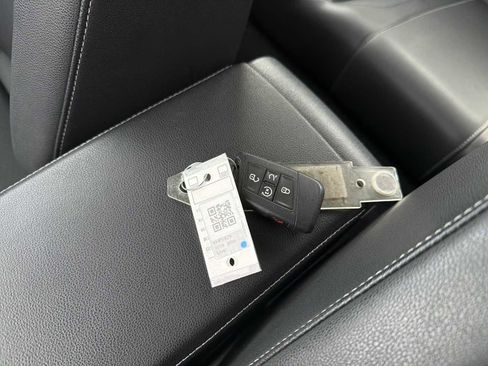 Used 2019 Volkswagen Jetta SEL w/ Cold Weather Package image 33