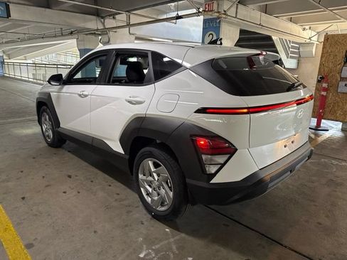Certified 2026 Hyundai Kona SE FWD image 4