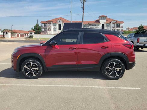 Used 2023 Chevrolet TrailBlazer RS w/ Sun and Liftgate Package AWD/4WD image 5