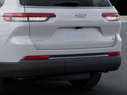 New 2026 Jeep Grand Cherokee L Limited AWD/4WD image 13