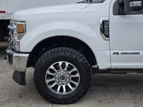 Used 2020 Ford F250 Lariat w/ Lariat Value Package AWD/4WD image 11