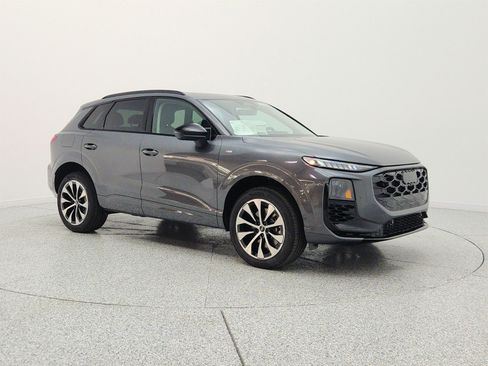 New 2026 Audi Q3 quattro 2.0T AWD/4WD image 3