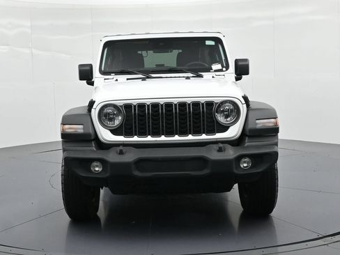 Used 2025 Jeep Wrangler Unlimited Sport AWD/4WD image 2