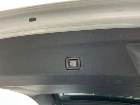 Used 2023 Chevrolet Suburban RST image 31