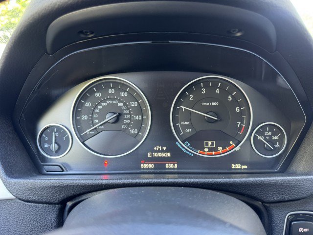 Used 2018 BMW 320i xDrive Sedan w/ Convenience Package AWD/4WD image 19