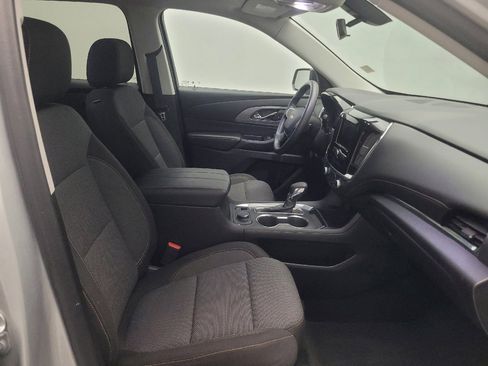 Used 2021 Chevrolet Traverse LS FWD image 21