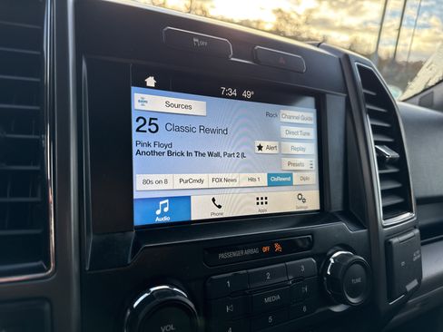 Used 2017 Ford F150 XLT w/ Equipment Group 302A Luxury image 19