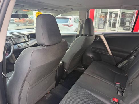 Used 2014 Toyota RAV4 XLE AWD/4WD image 21