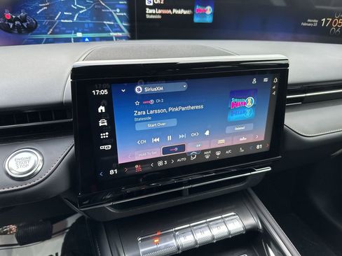 New 2026 Lincoln Nautilus Reserve w/ Jet Appearance Package image 16