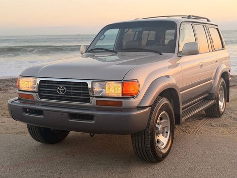 Used 1995 Toyota Land Cruiser AWD/4WD image 3
