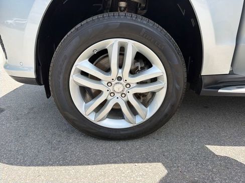 Used 2017 Mercedes-Benz GLS 450 4MATIC image 34