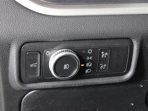 Used 2021 Ford Explorer XLT w/ Equipment Group 202A AWD/4WD image 27