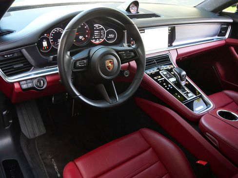 Used 2022 Porsche Panamera GTS AWD/4WD image 10