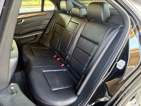 Used 2016 Mercedes-Benz E 350 Sedan image 25