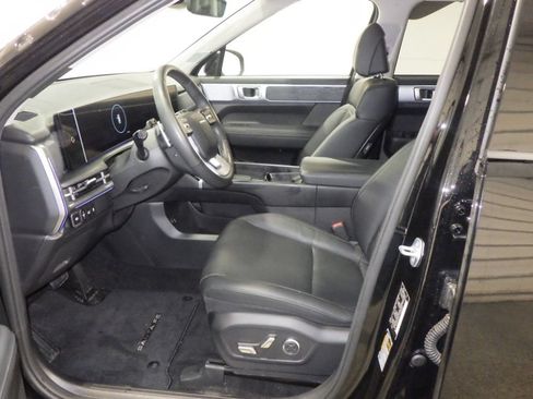 Used 2026 Hyundai Santa Fe Limited AWD/4WD image 8