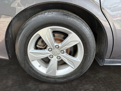 Used 2018 Honda Odyssey EX image 41