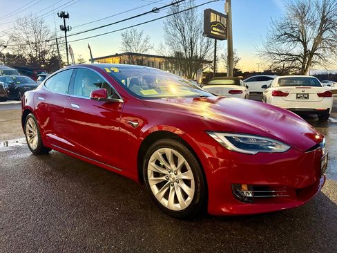 Used 2019 Tesla Model S 100D AWD/4WD image 7