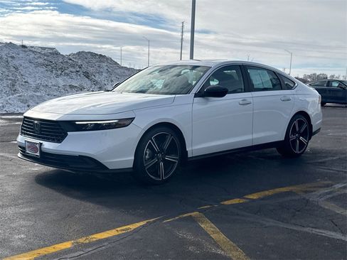 Certified 2023 Honda Accord Sport image 5