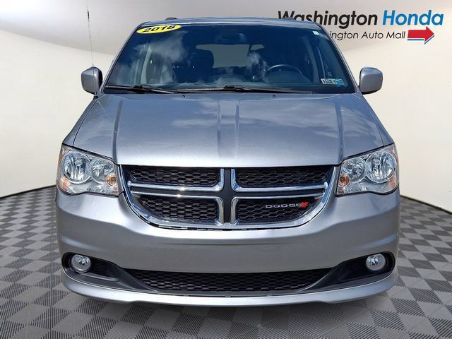 Used 2018 Dodge Grand Caravan SXT FWD image 2