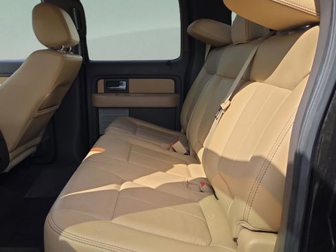 Used 2014 Ford F150 XLT w/ Equipment Group 302A Luxury image 10