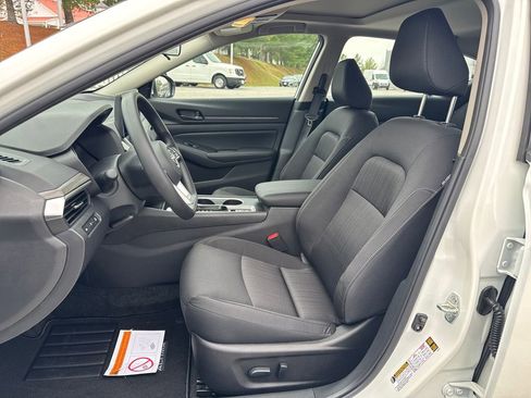 New 2026 Nissan Altima 2.5 SV w/ SV Special Edition Package AWD/4WD image 10