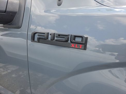 Used 2020 Ford F150 XLT w/ Equipment Group 302A Luxury AWD/4WD image 5