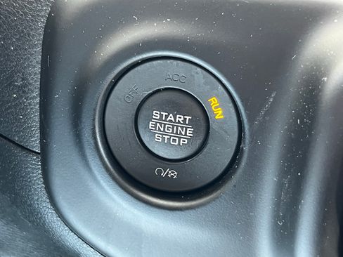 Used 2023 Jeep Wrangler Unlimited Sahara w/ Cold Weather Group AWD/4WD image 37