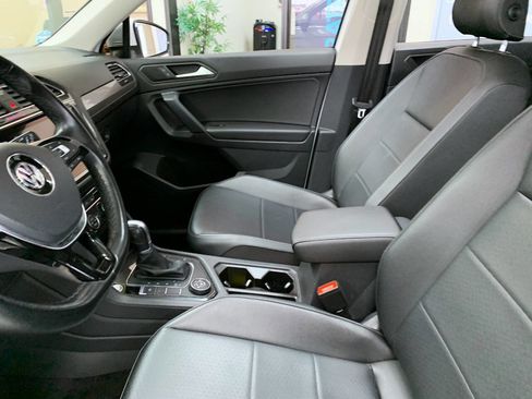 Used 2019 Volkswagen Tiguan SEL image 9