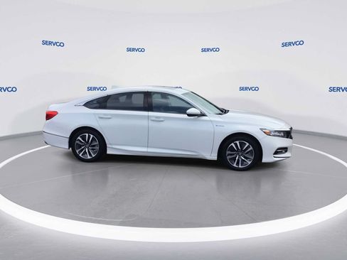 Used 2019 Honda Accord EX image 9