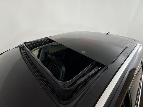 Used 2022 Lincoln Corsair Reserve w/ Elements Package image 19