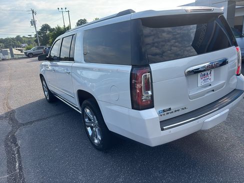 Used 2019 GMC Yukon XL Denali w/ Denali Ultimate Package AWD/4WD image 8