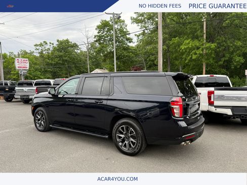 Used 2022 Chevrolet Suburban Z71 w/ Z71 Off-Road Package AWD/4WD image 4