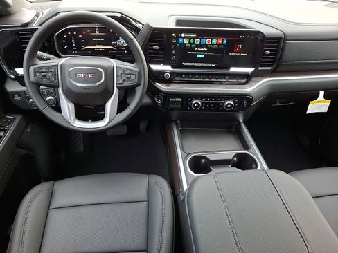 New 2026 GMC Sierra 2500 SLT w/ SLT Premium Package image 11