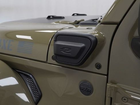 Certified 2025 Jeep Wrangler Unlimited Sport S 4xe AWD/4WD image 40