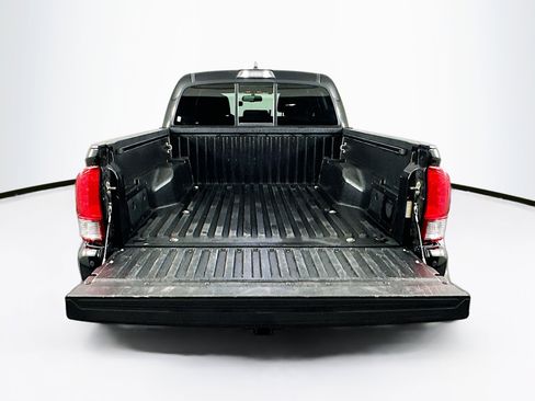 Used 2016 Toyota Tacoma TRD Off-Road image 28