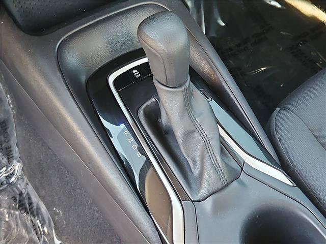 Used 2025 Toyota Corolla LE FWD image 17