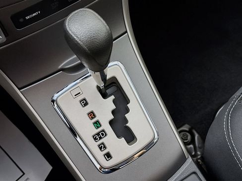 Used 2013 Toyota Corolla S FWD image 18