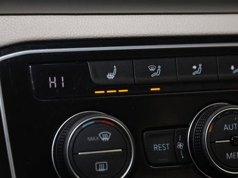 Used 2022 Volkswagen Atlas SE image 8